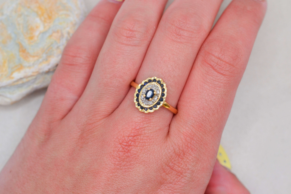Bague ovale Saphir Diamants