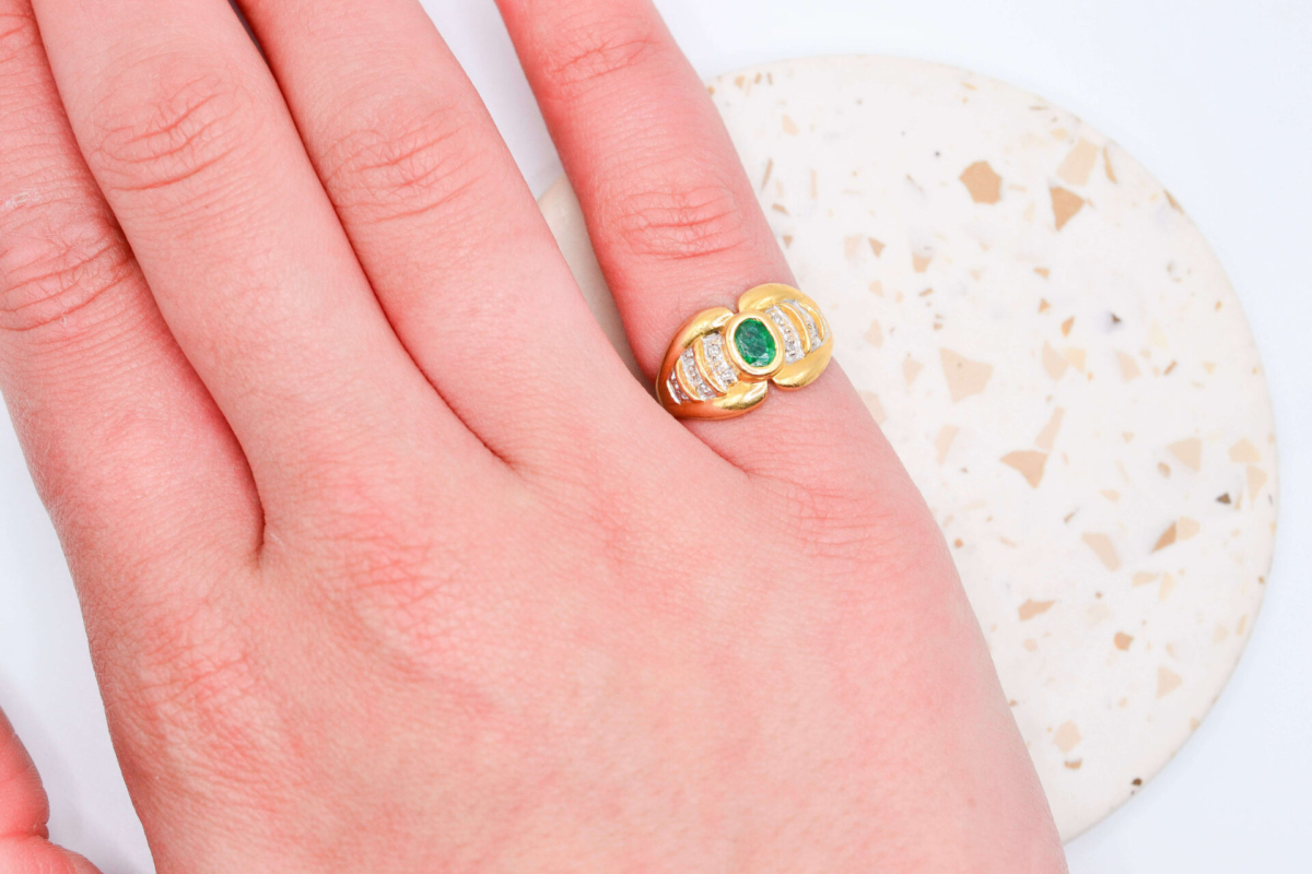 Bague nœud Emeraude Diamants