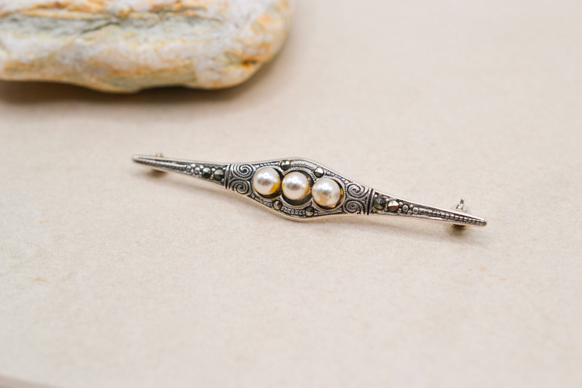 Broche Argent Perles et Pyrites