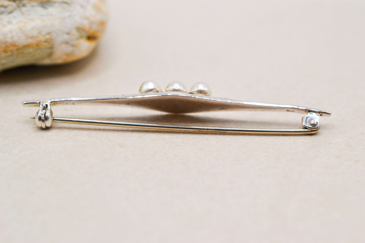 Broche Argent Perles et Pyrites