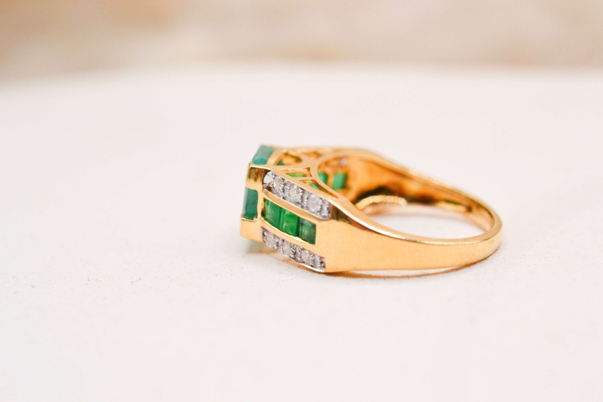 Bague Emeraude Diamants style cocktail
