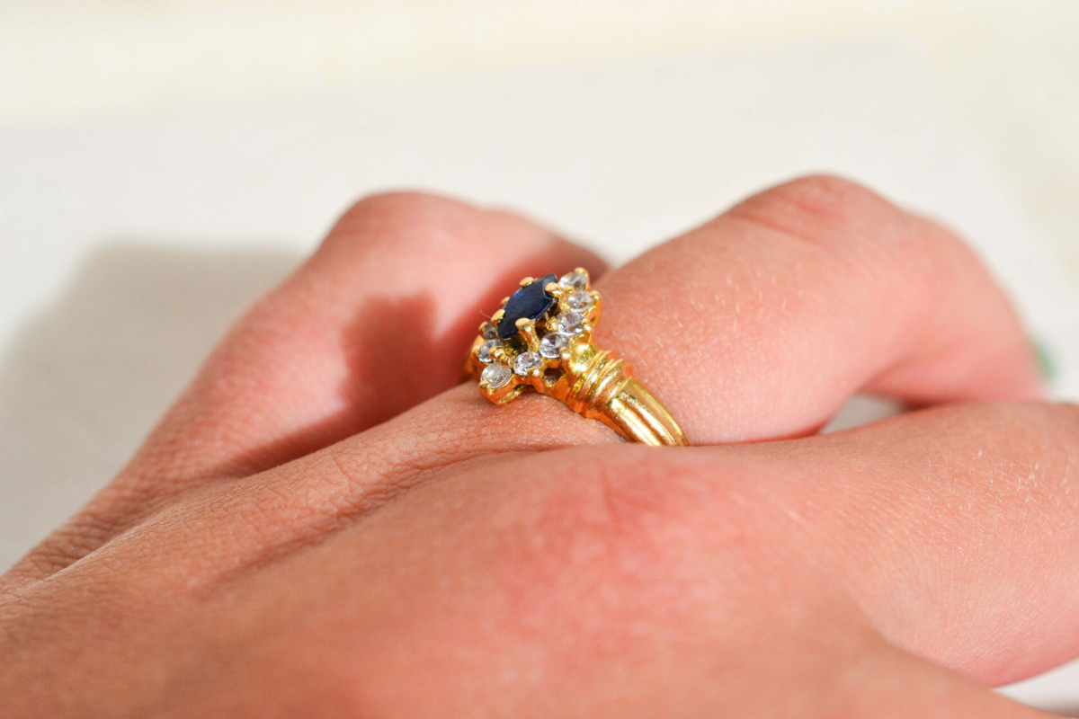 Bague Marguerite Saphir Oxydes